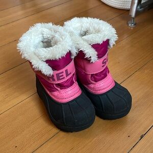 GUC girls’ Sorel snow boots, size 7